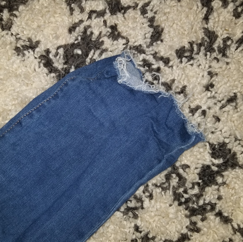 Jean - Picture 2 of 4